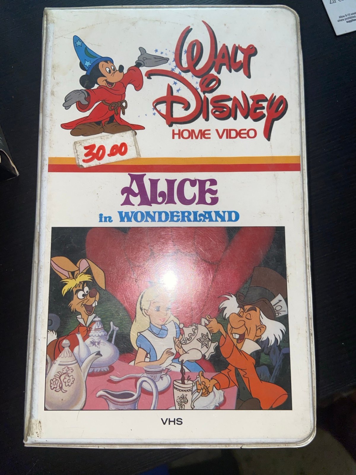 RARE Alice In Wonderland VHS Walt Disney Home Video 1983 Clamshell.