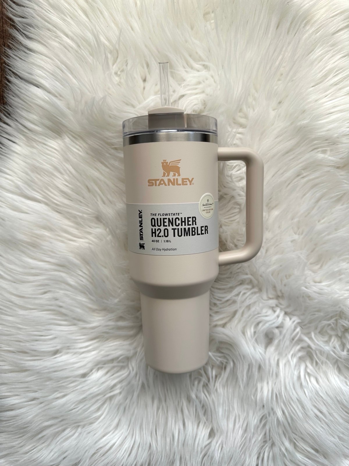 Stanley x Magnolia Best Beige 40oz H2.0 Flowstate Quencher Tumbler