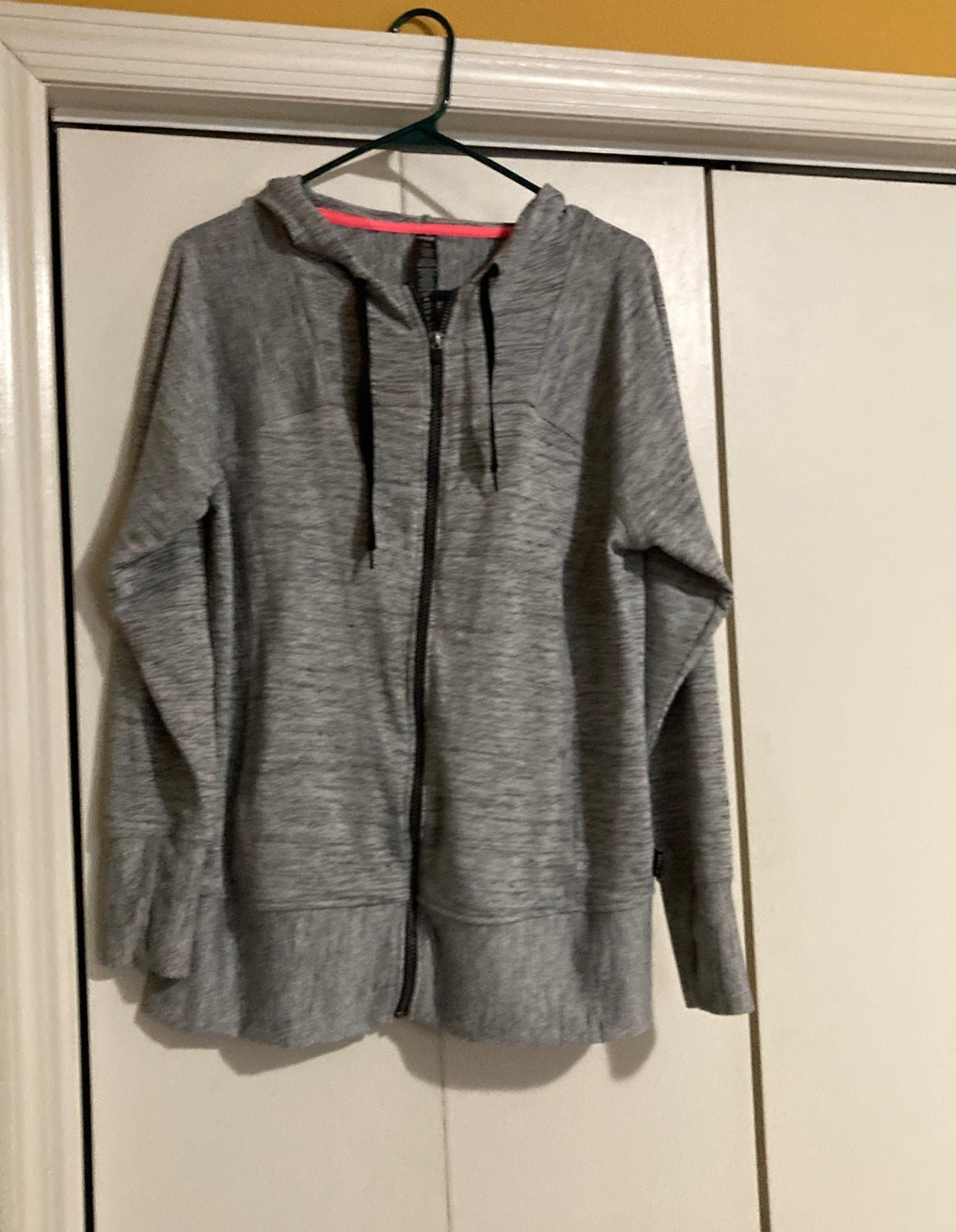 Women’s RBX long full-zip jacket