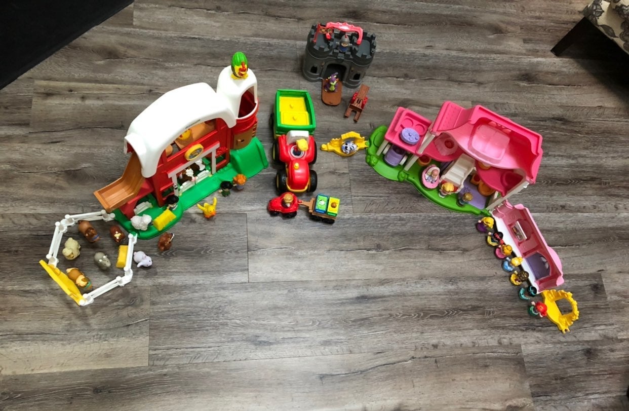 Fisher-Price Little People Lot