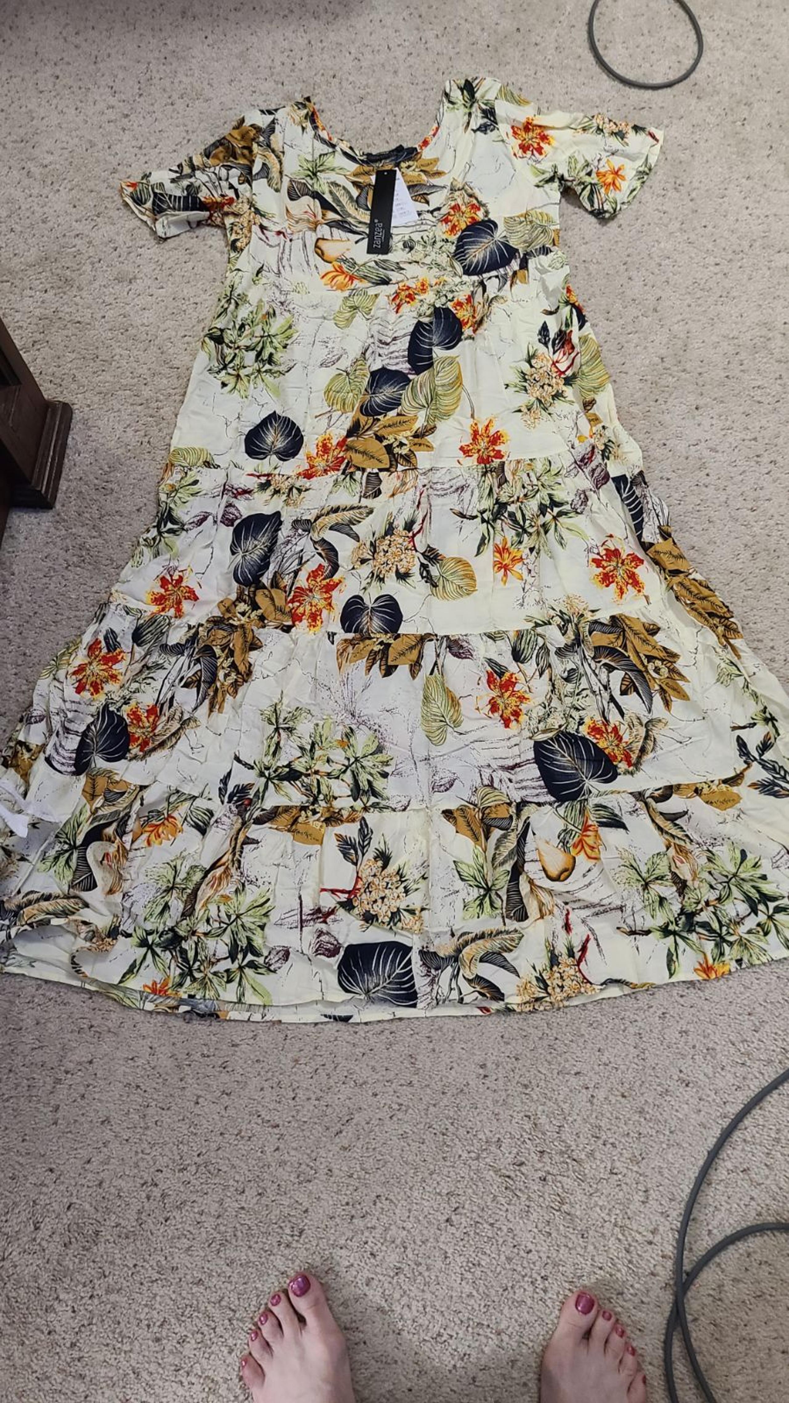 Zanzea floral short sleeve long dress, L. NWT.