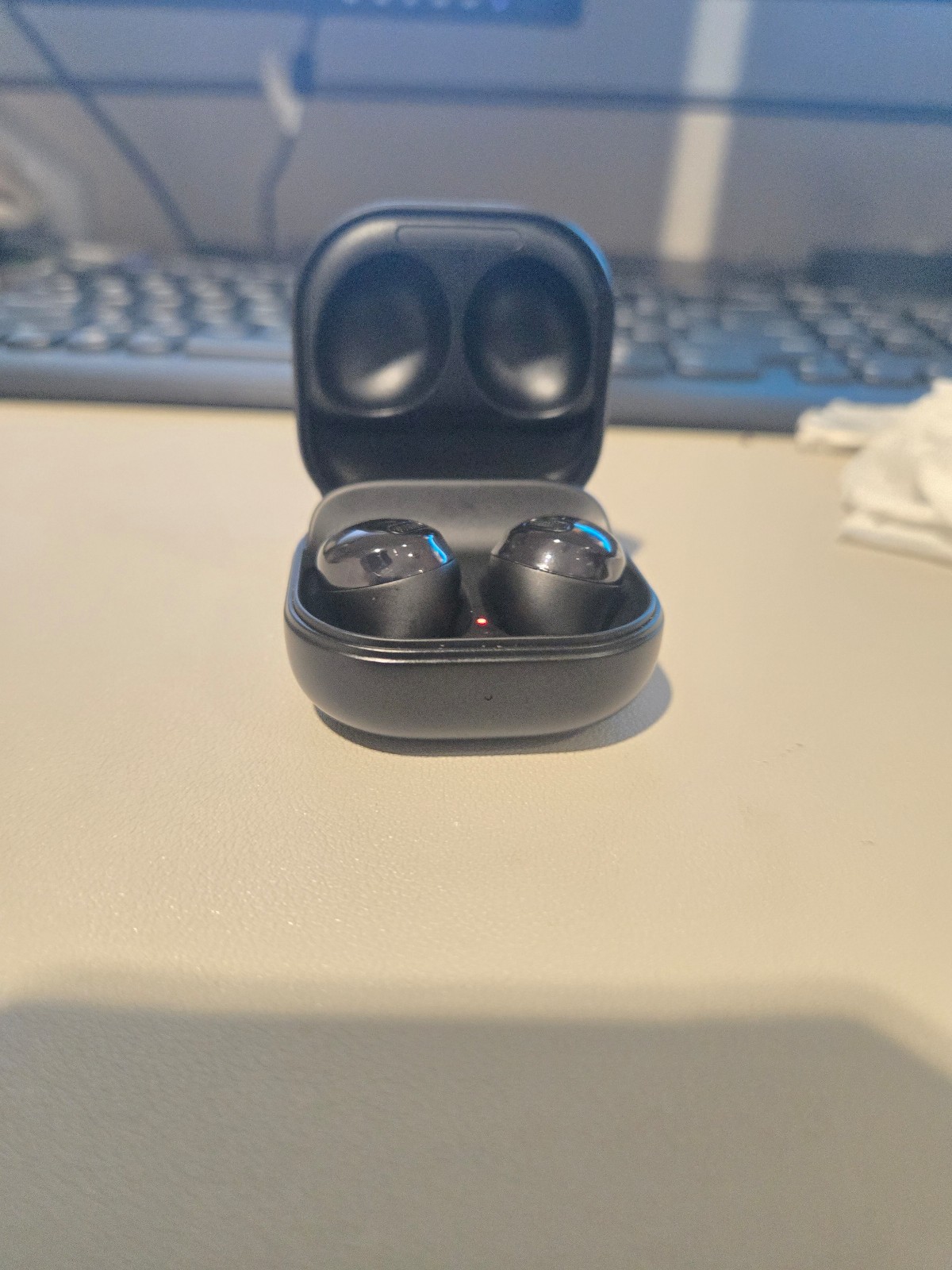 SAMSUNG BUDS PRO