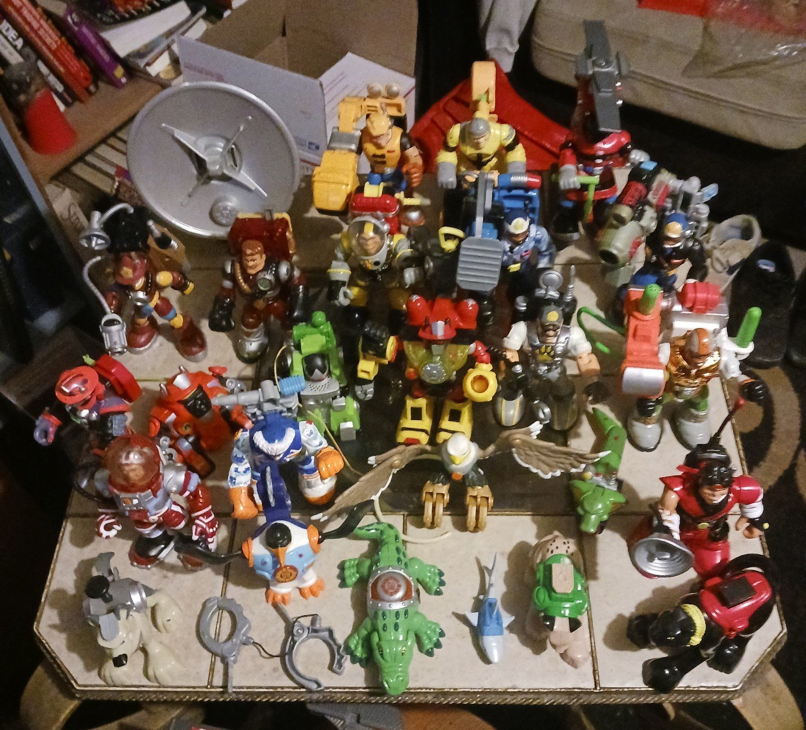 Huge Fisher Price Rescue Heroes Lot 26 figures/animals,+ vehicles, backpacks