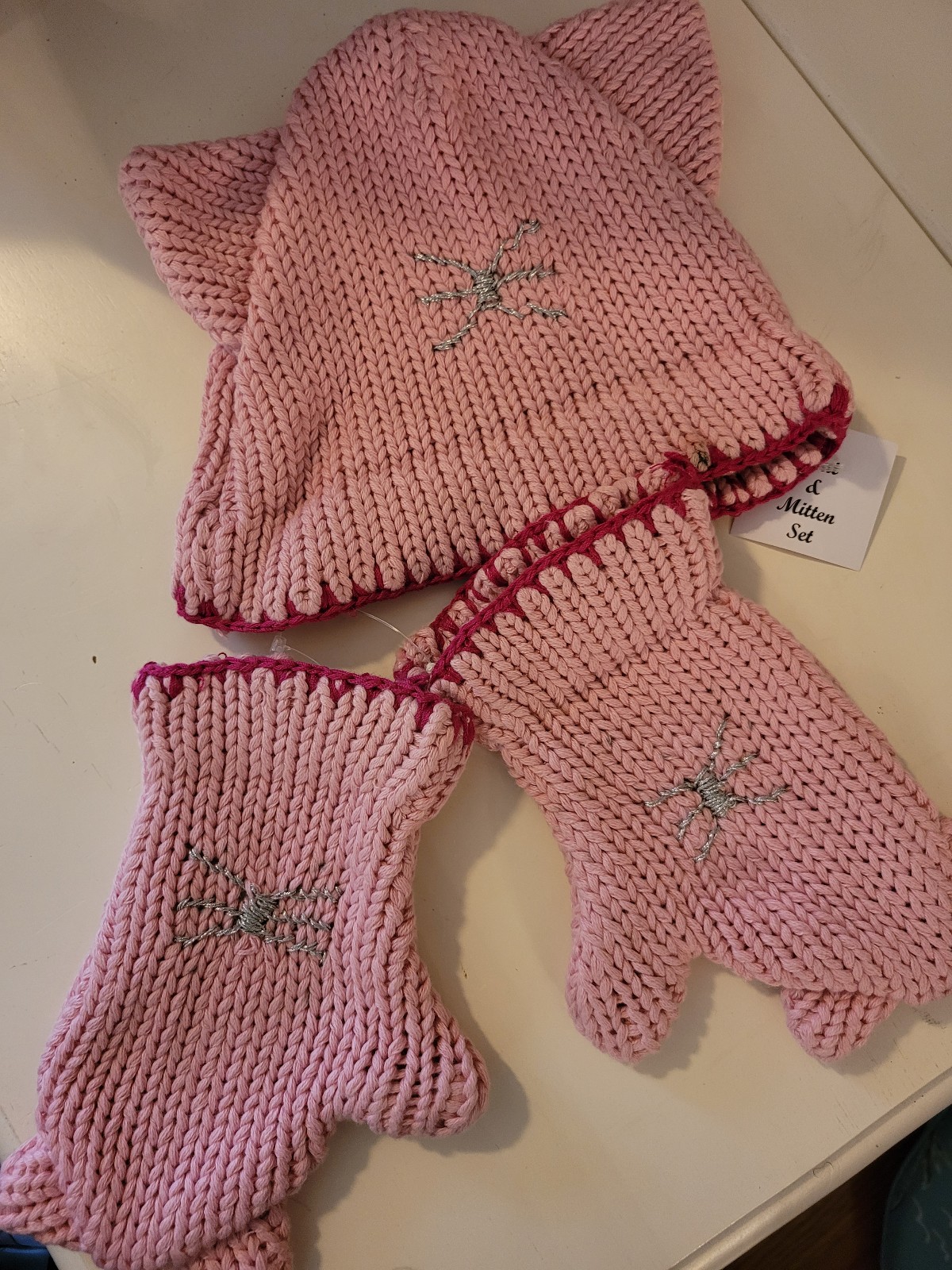 New Anthropologie kids pink kitten Hat & mitten set one size