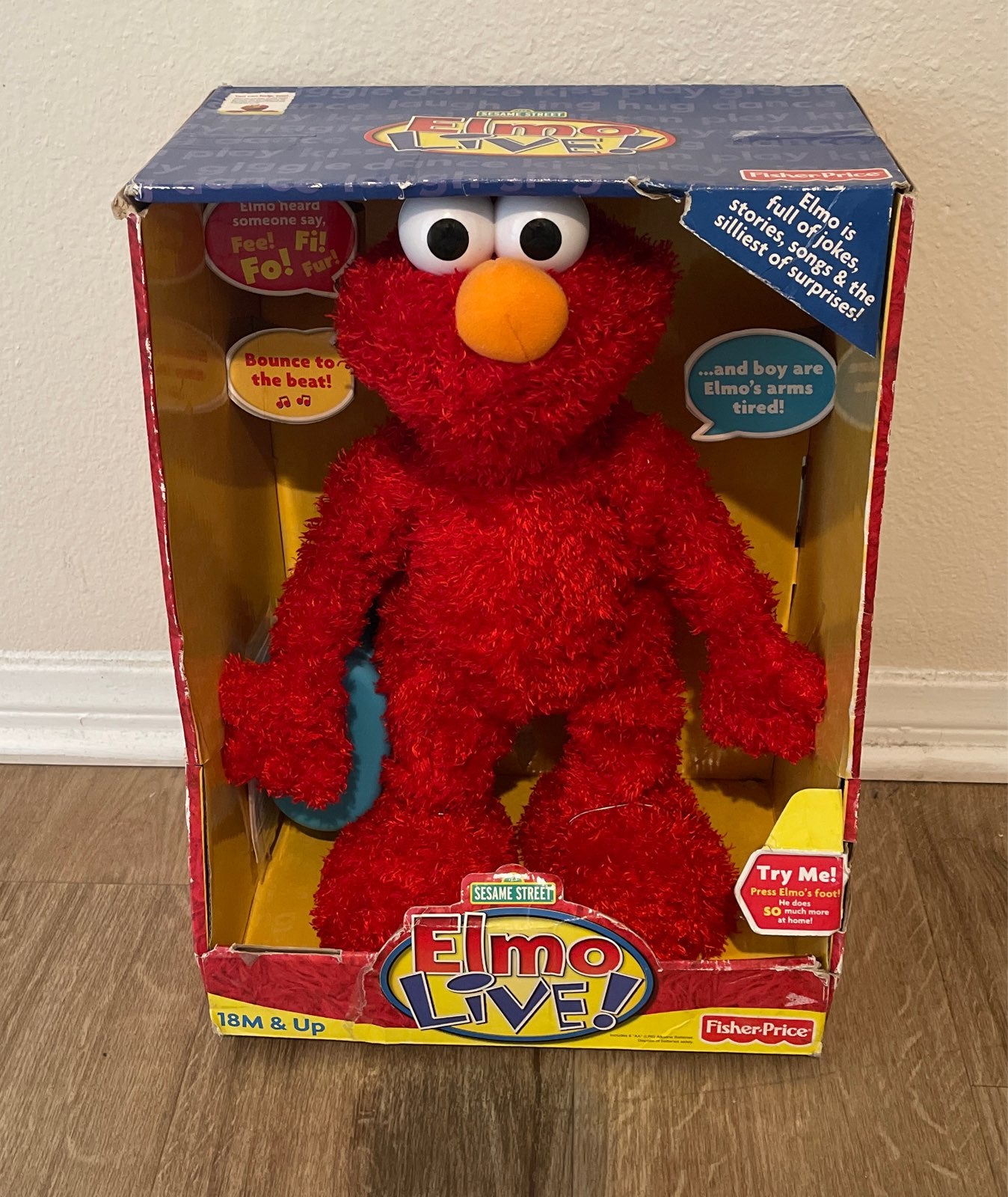 NIB - Elmo Live Sesame Street