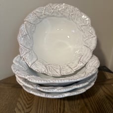 (4) Molde Portugal MD15 Embossed Leaf Rim Bowls