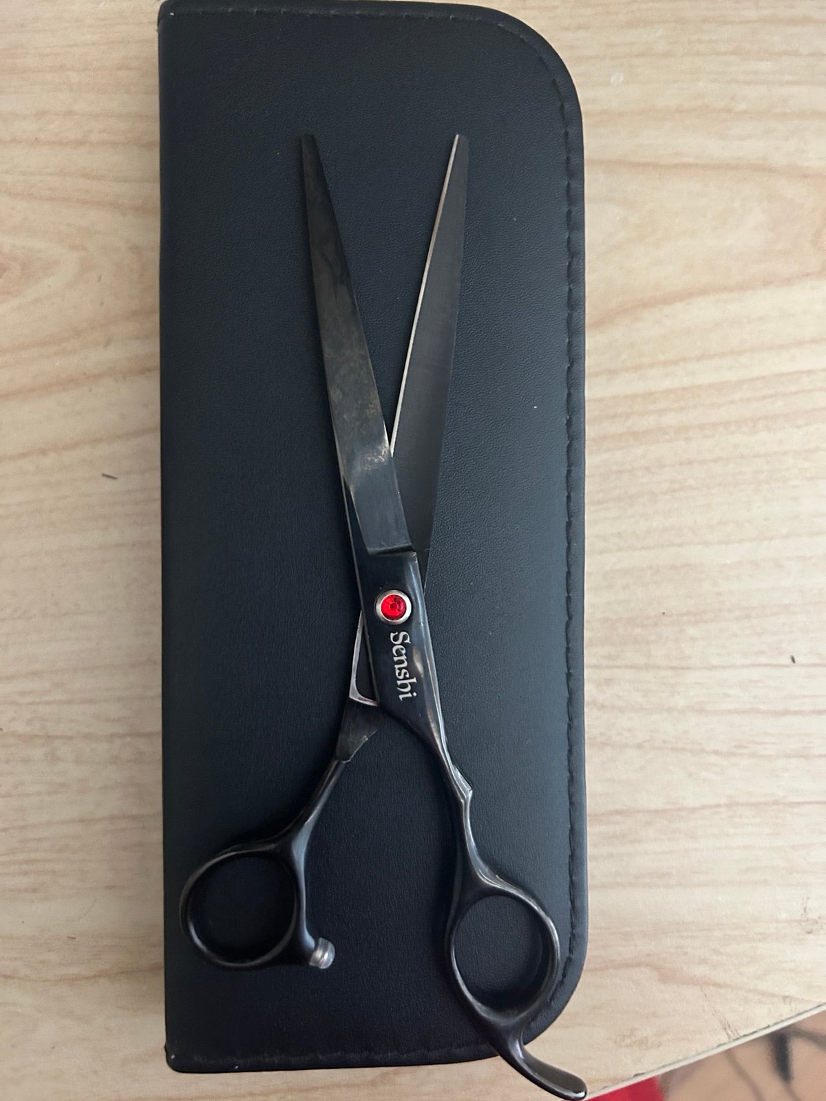 Hair cutting shears 7”