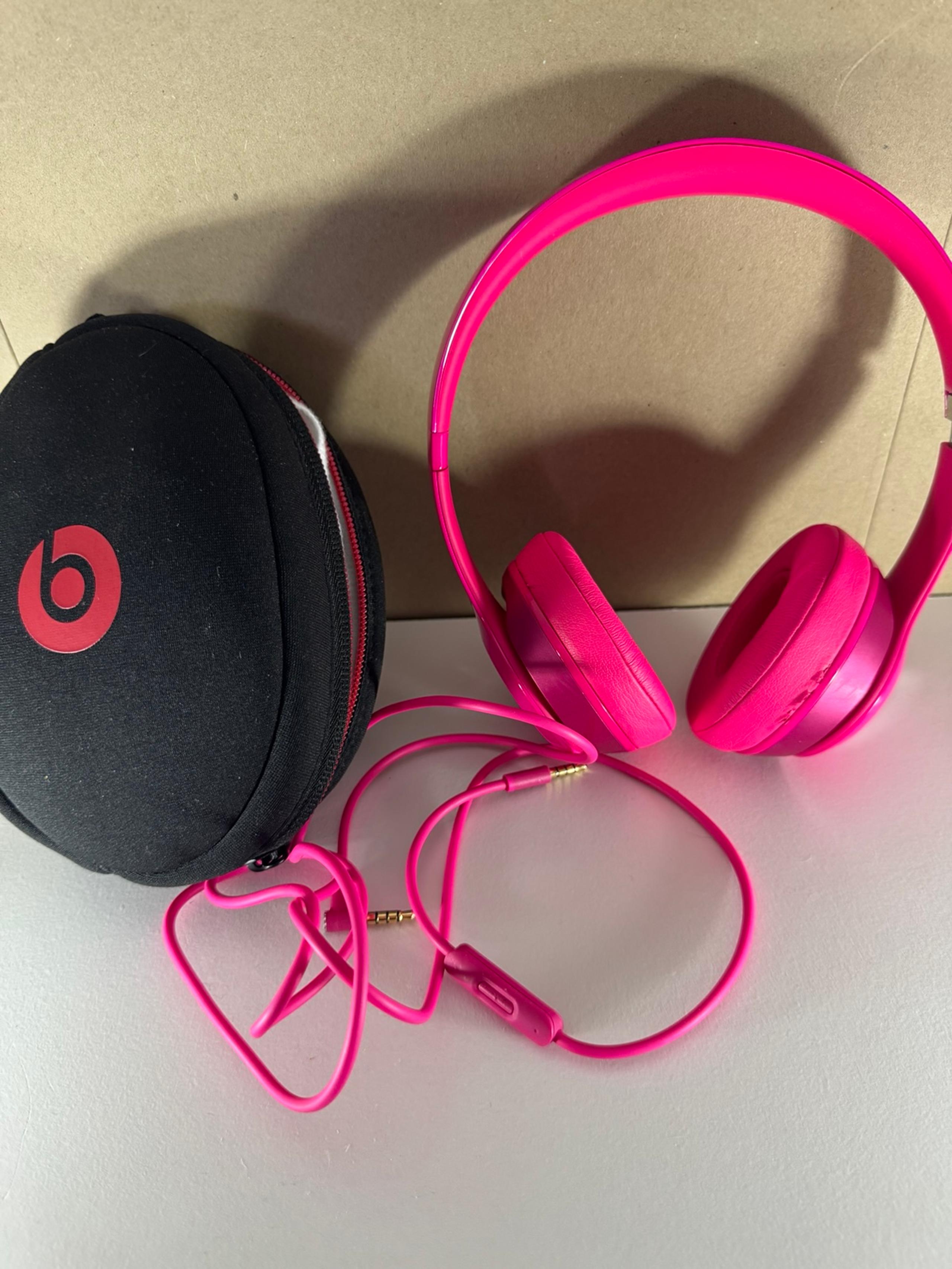 Beats Solo Wired Headphones Hot Pink