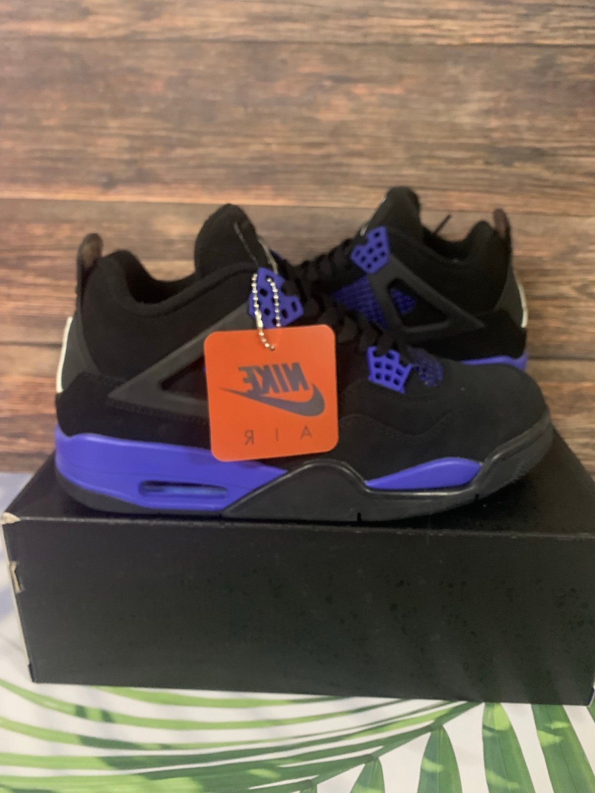 Jordan 4 Heilan men size 12