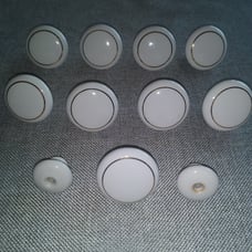 Vintage Mcm Hollywood Recency Set Of 11 Gold & White Drawer Pulls W Screw OBO