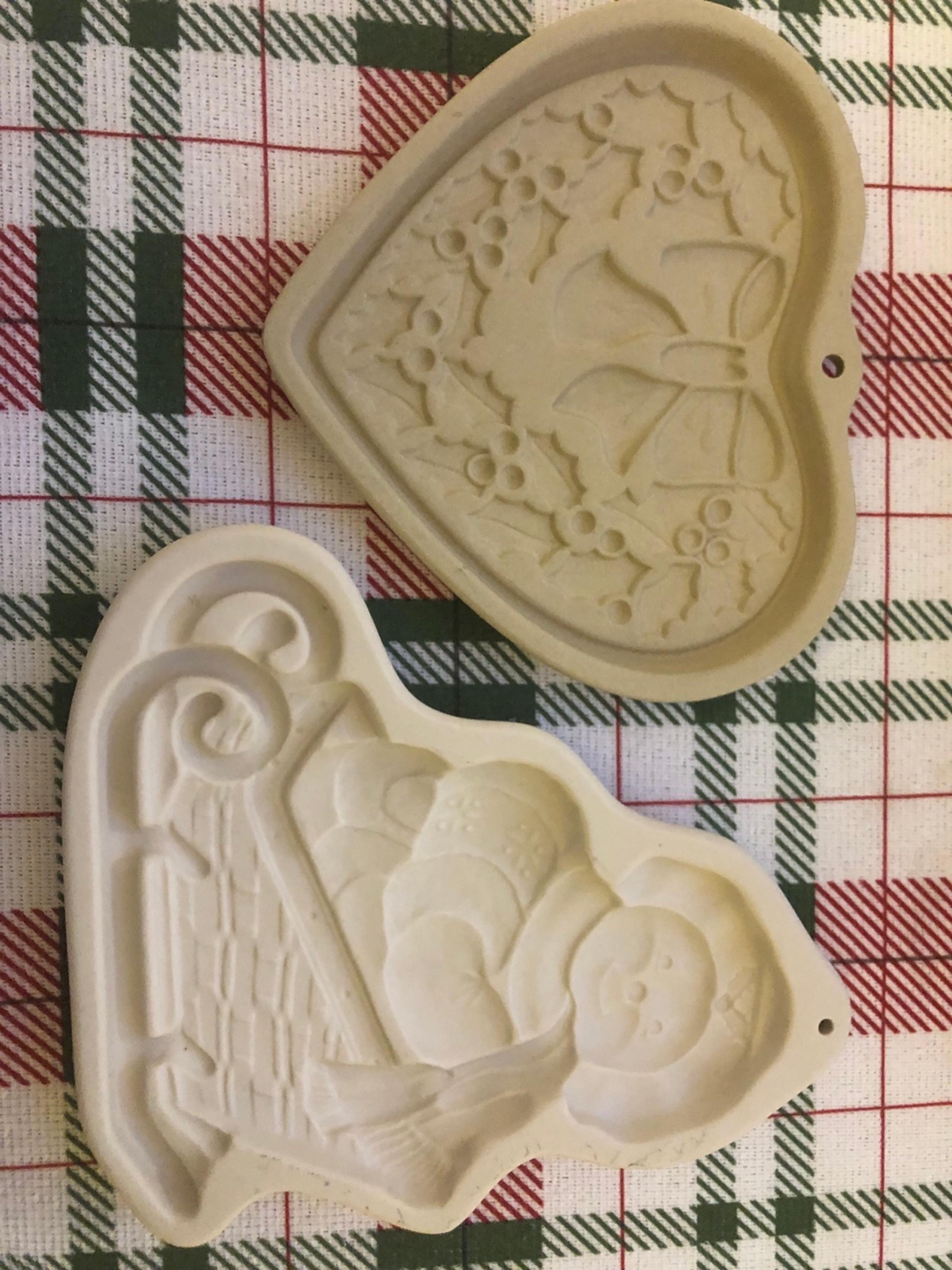 2 Cookie molds