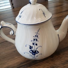 Vintage Villeroy&Bach Tea Pot