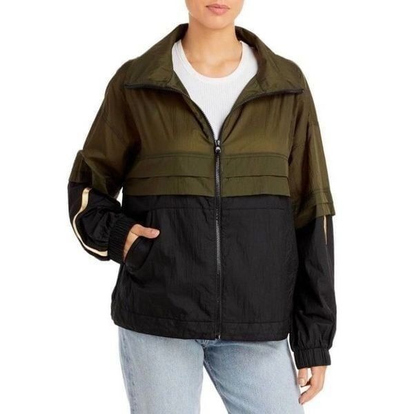 AQUA - L Sz S - Lightweight Colorblock Windbreaker. 100% Nylon & NWT!