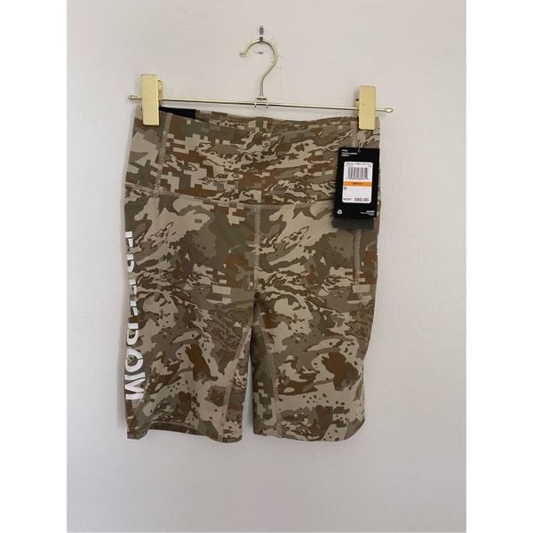 UNDER ARMOUR Ladies' Freedom Camo Print Biker Shorts Sz Small NWT