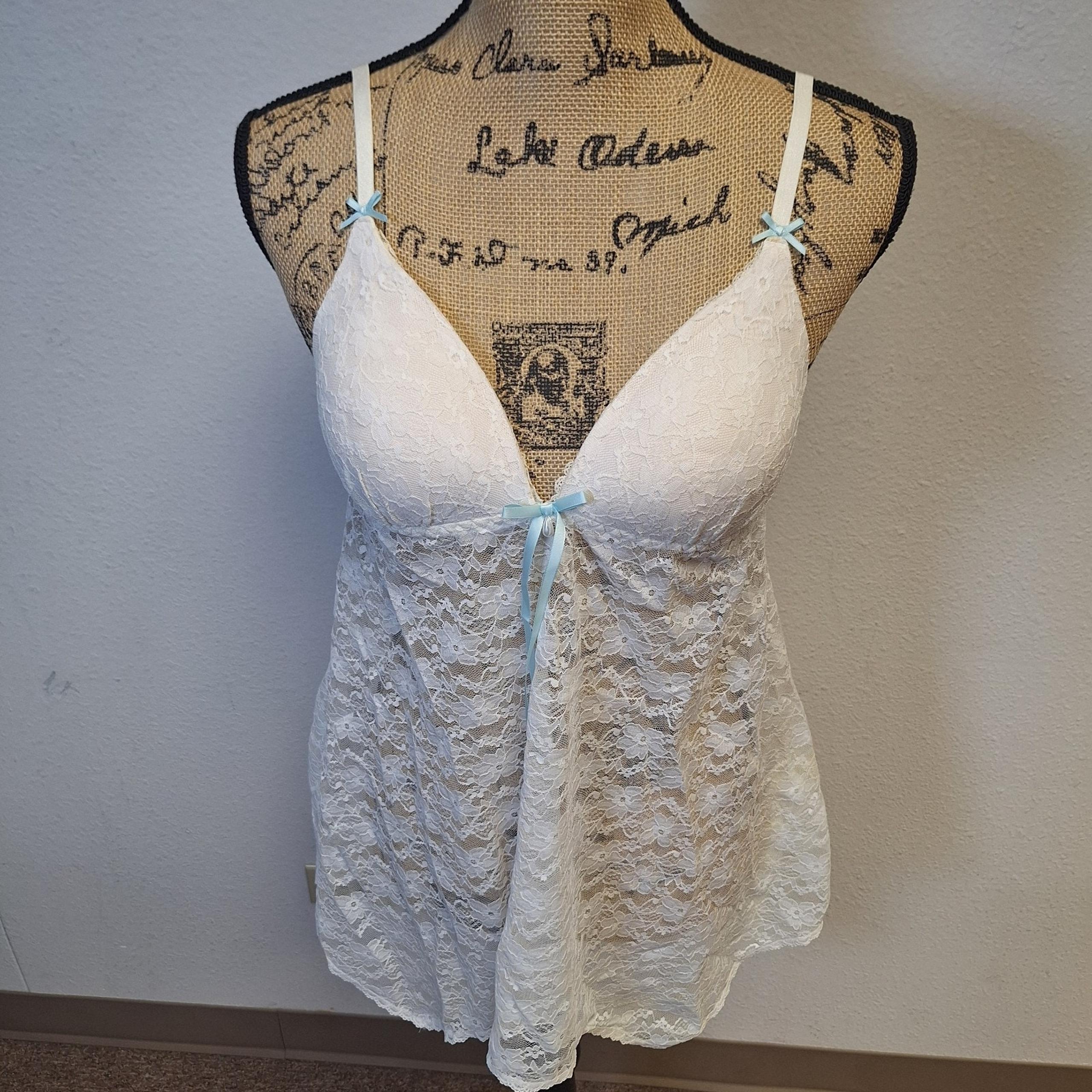 Intimo Donatella Women's M White Lace w/ Blue Bows Lingerie