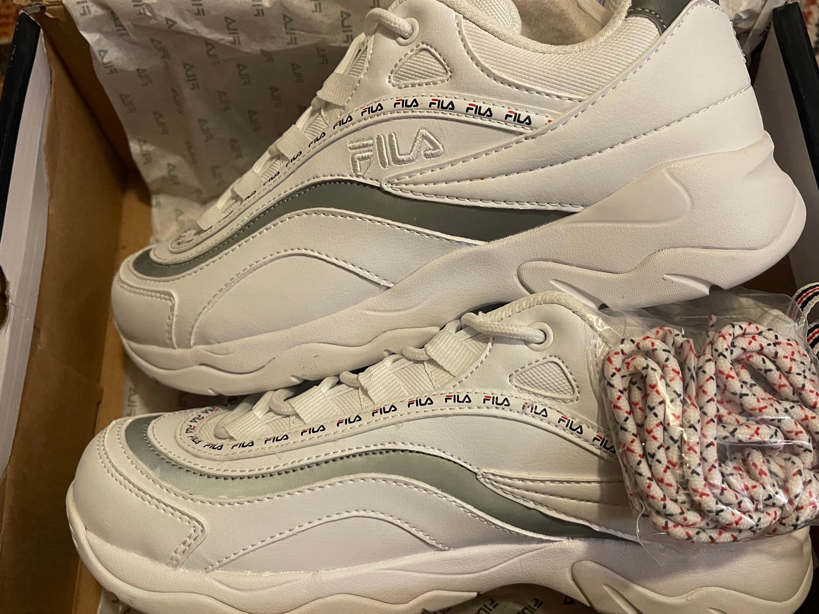 FILA RAY