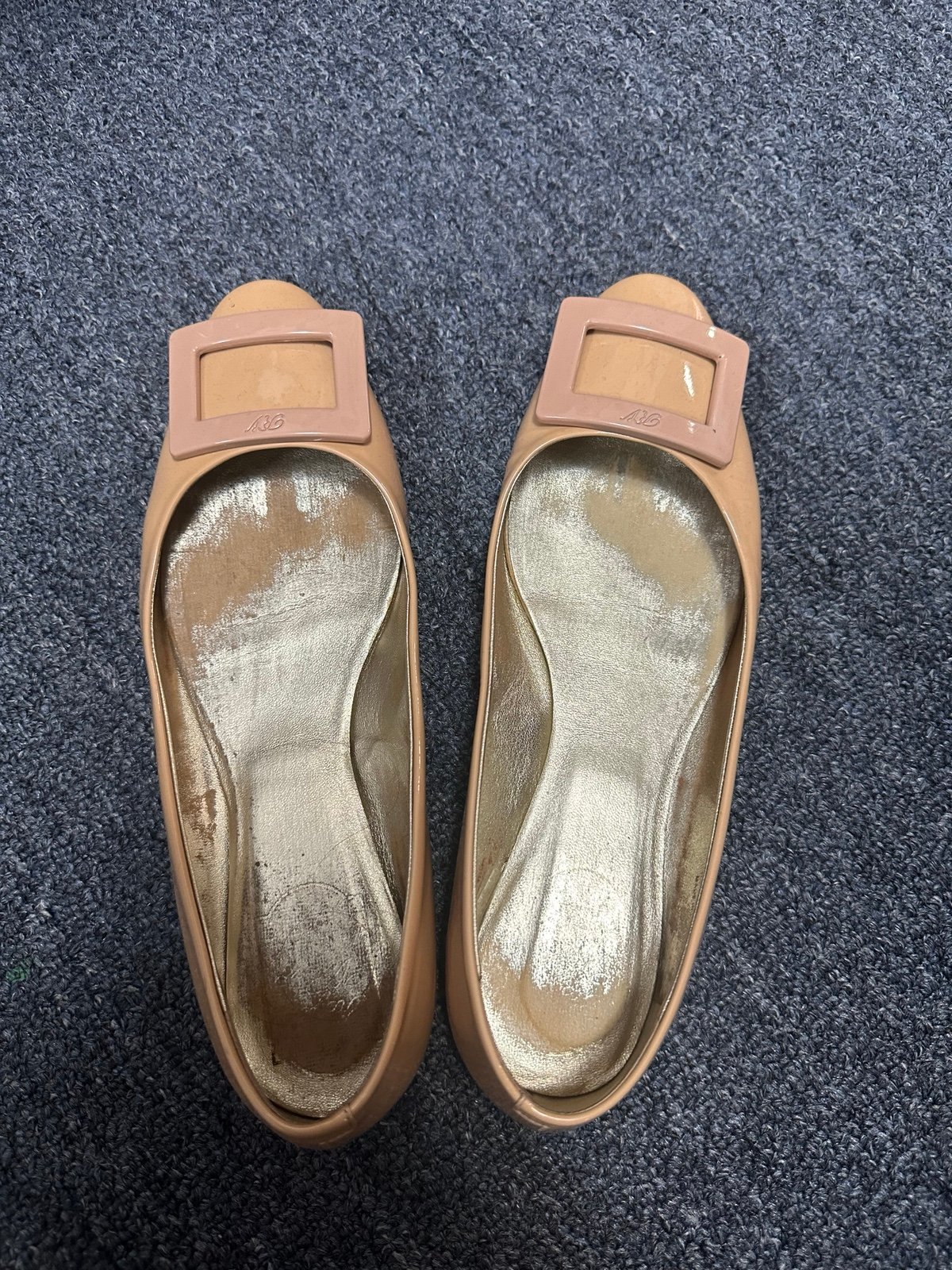 Roger Vivier flat shoes