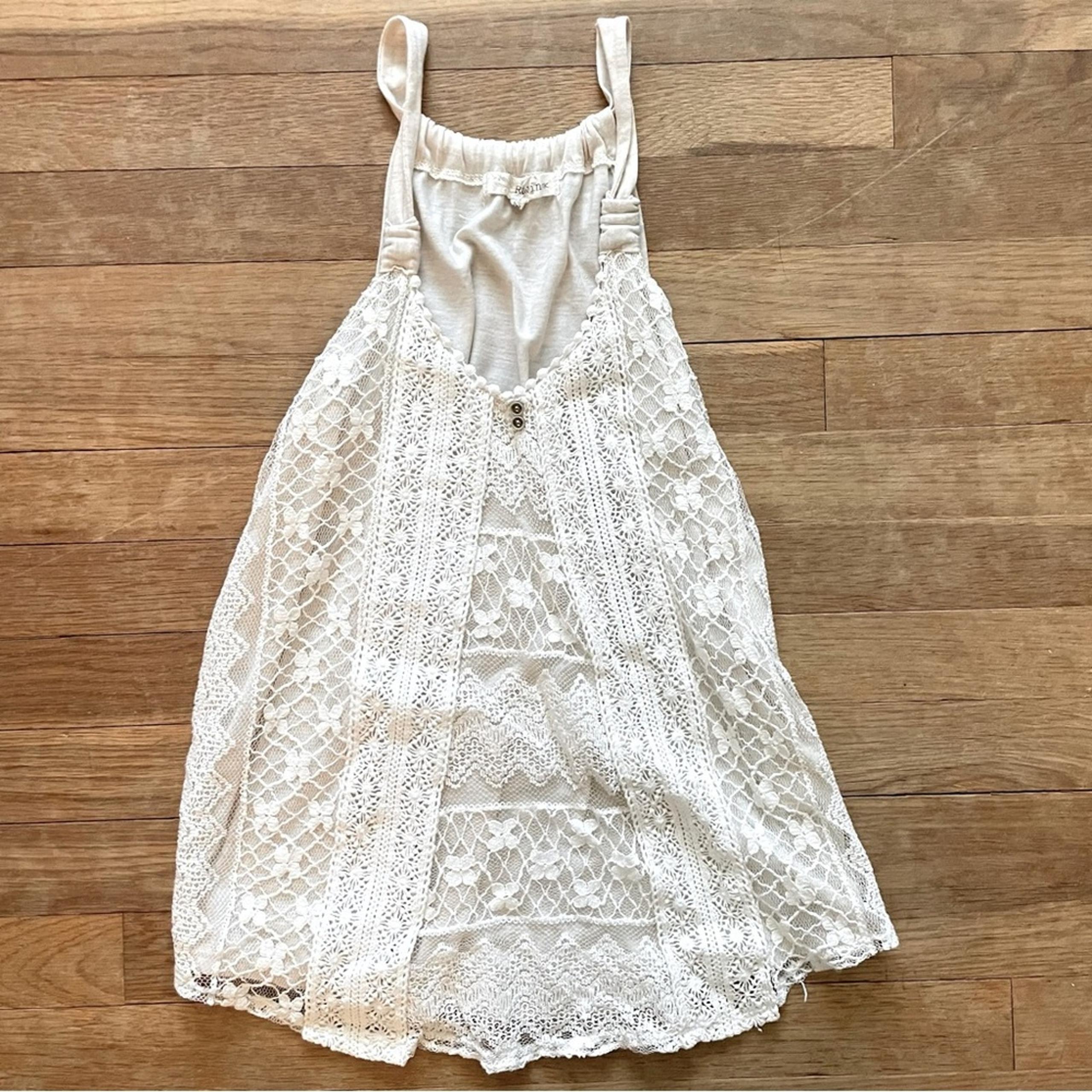Rewind women's white lined camisole doily shirt top size XS B15