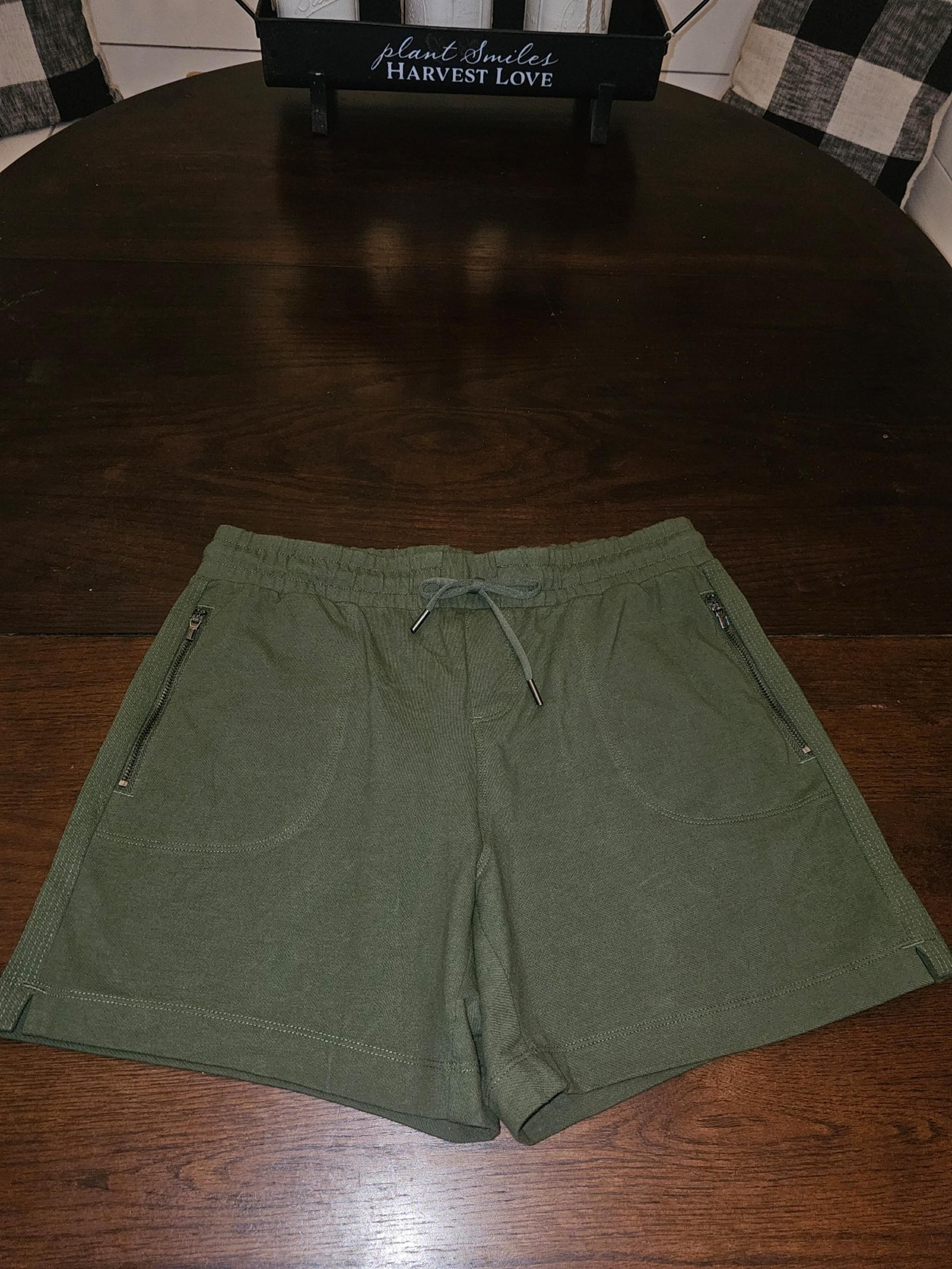 Women's S Athletic Works shorts