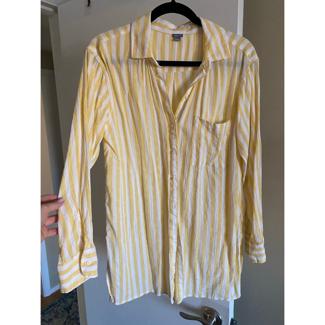 Aerie Oversized Button Up Shirt Side Slits Yellow White Striped Size XS Beach