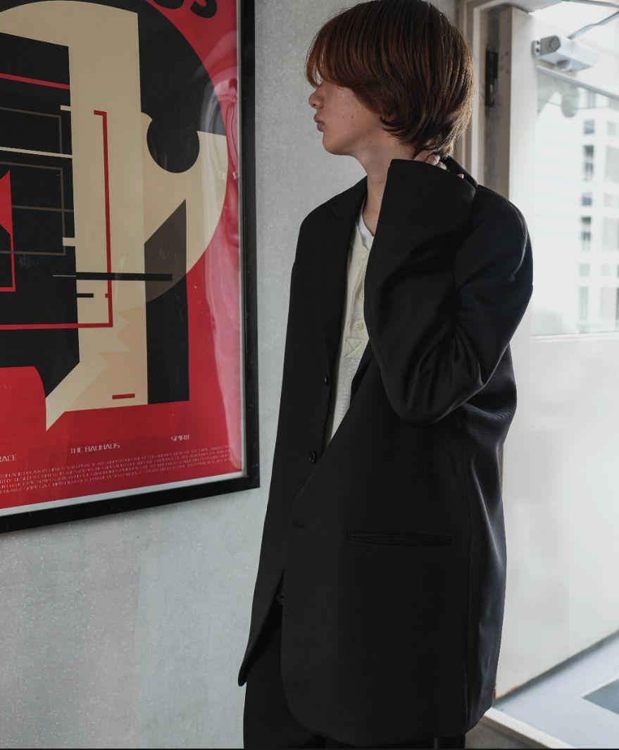 CTHY TRIPLE CROSS OVERSIZE JACKET Summary