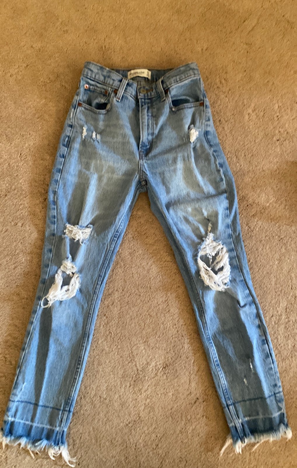 Abercrombie and Fitch high rise mom jean