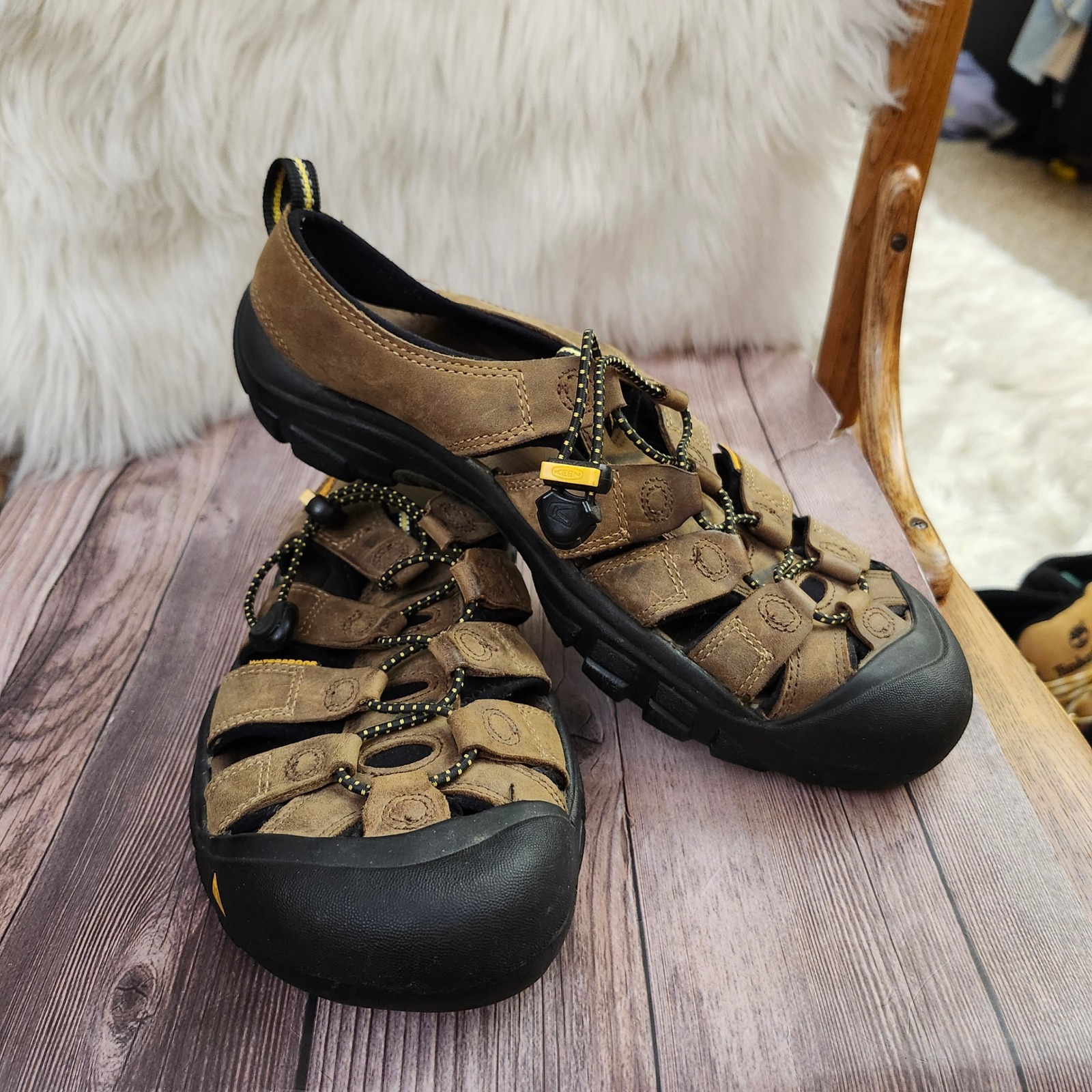 Keen Newport H2 Water Hiking Sandal Trail Walking Shoes Brown