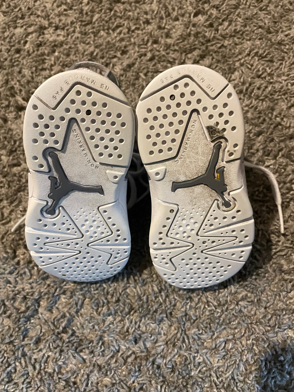 Nike toddler shoes size 5c