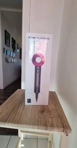Dyson supersonic