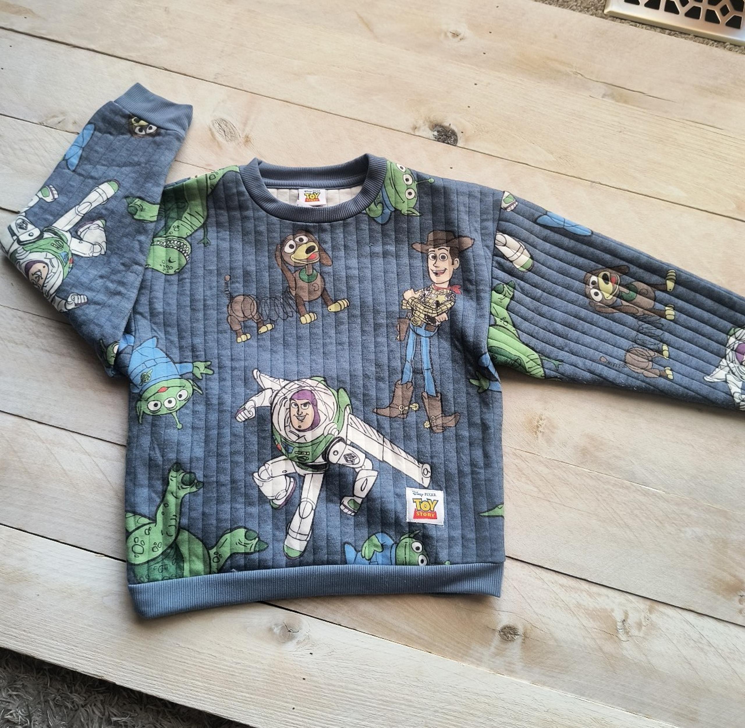 Disney Pixar Toy Story Boys Long Sleeve Fleece Crew Neck Sweater Shirt Size 7