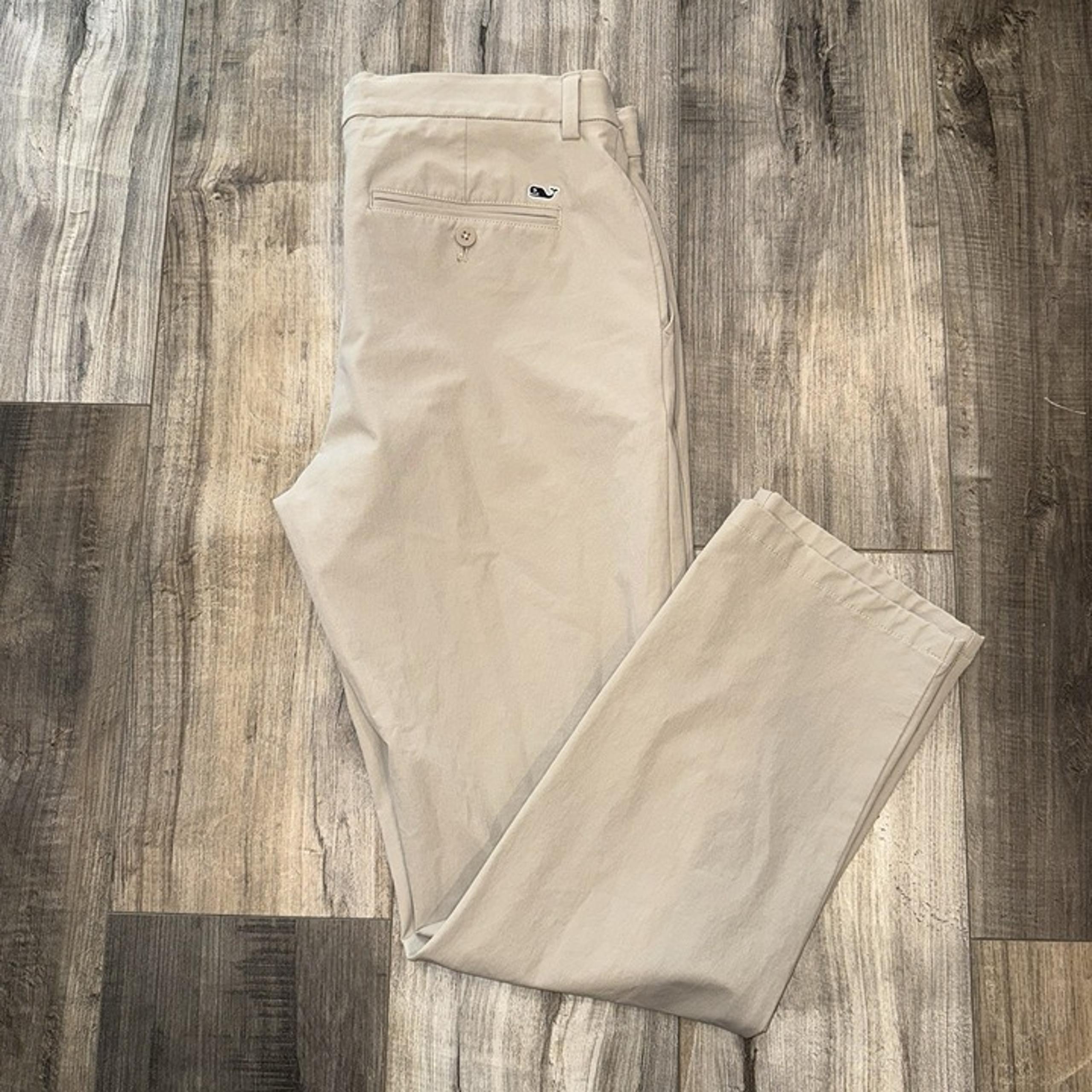 Vineyard Vines Men Golf Pants Khaki Nylon Blend Flat Front Size 33X30