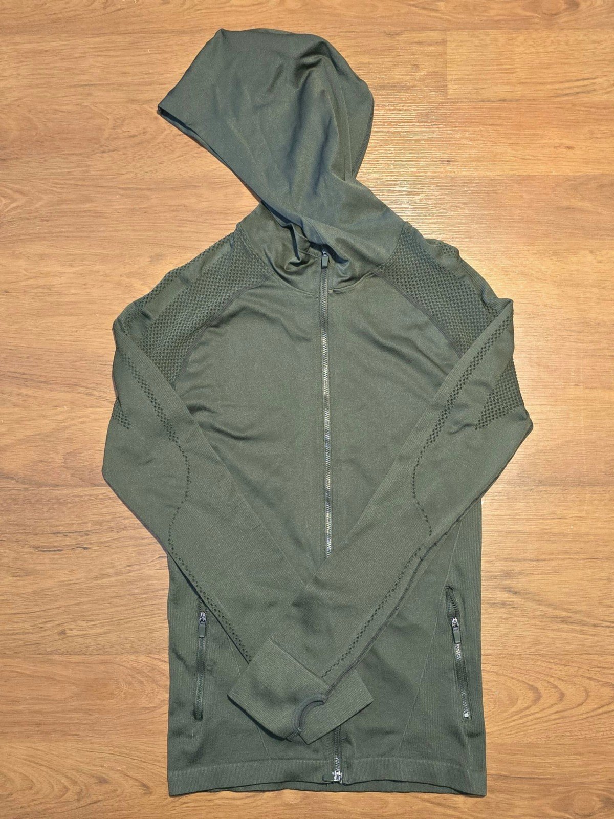 Fabletics Women's Hoodie Size M Fablong2