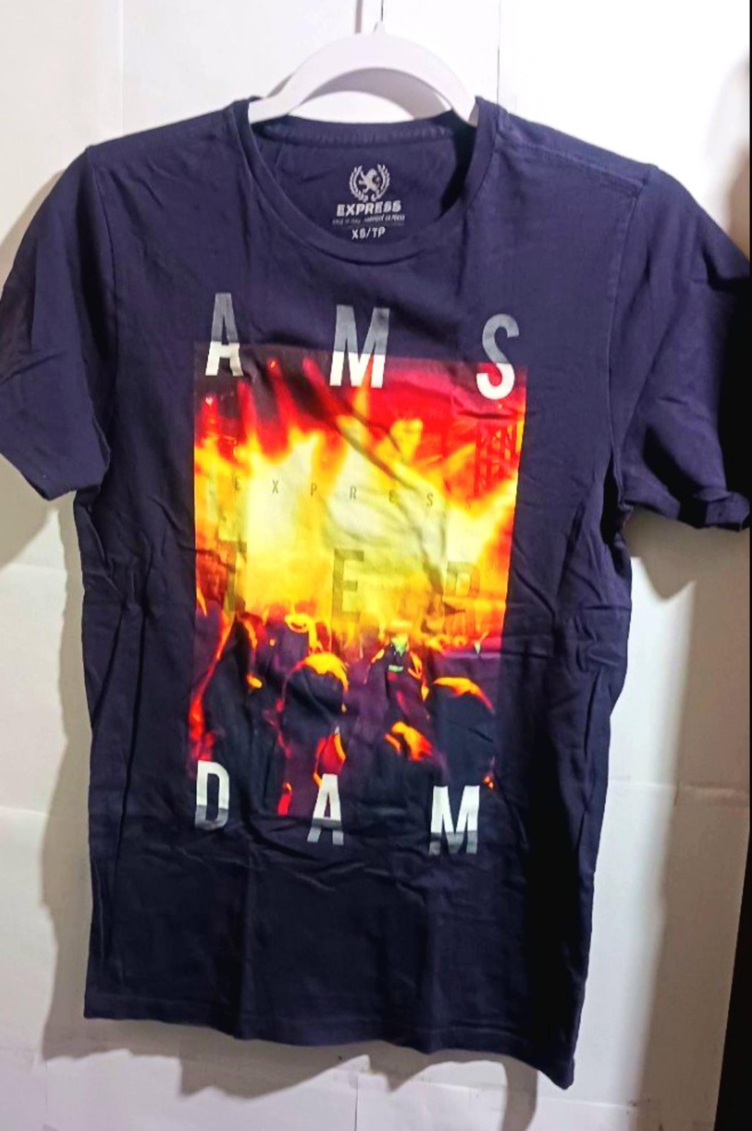 Women's Express Shirt, Size X-SMALL