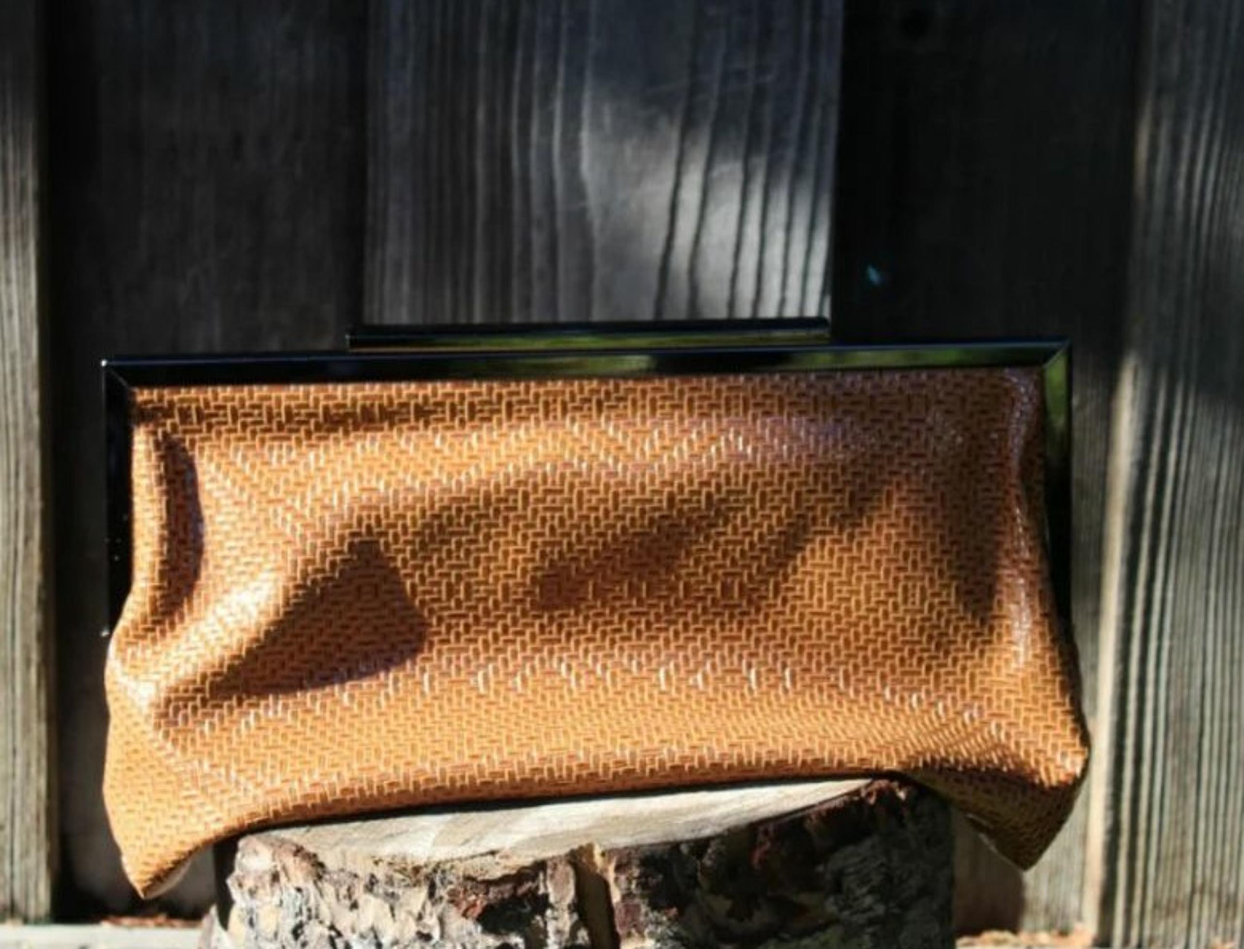 Big Buddha clutch