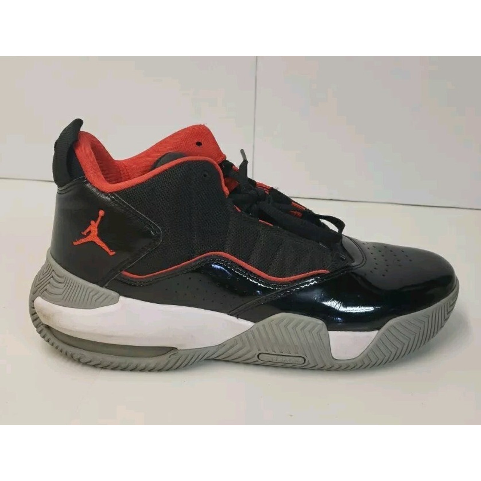 JORDAN Stay Loyal 'Bred' Black Red Men's Basketball DB2884-001 | Size 8