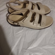 Quatro Slingback Sandal size 7 women