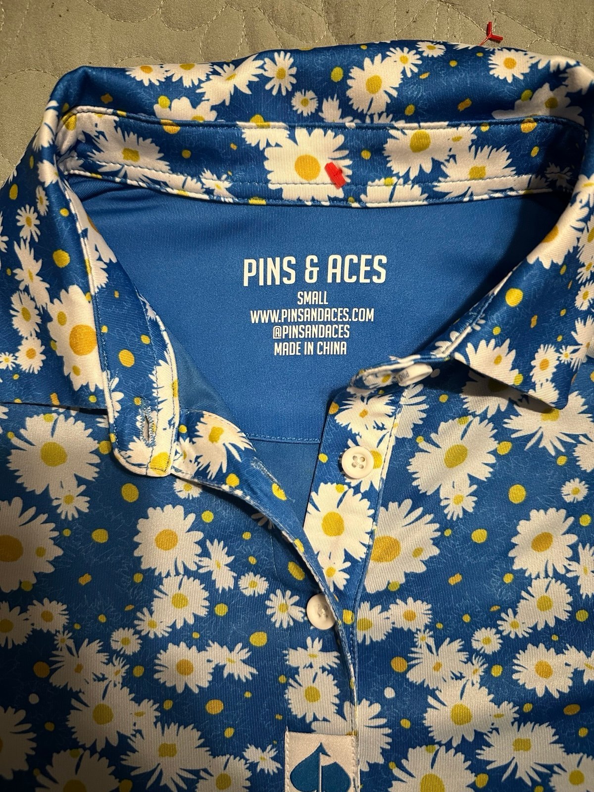 Pins & Aces Daisy golf polo