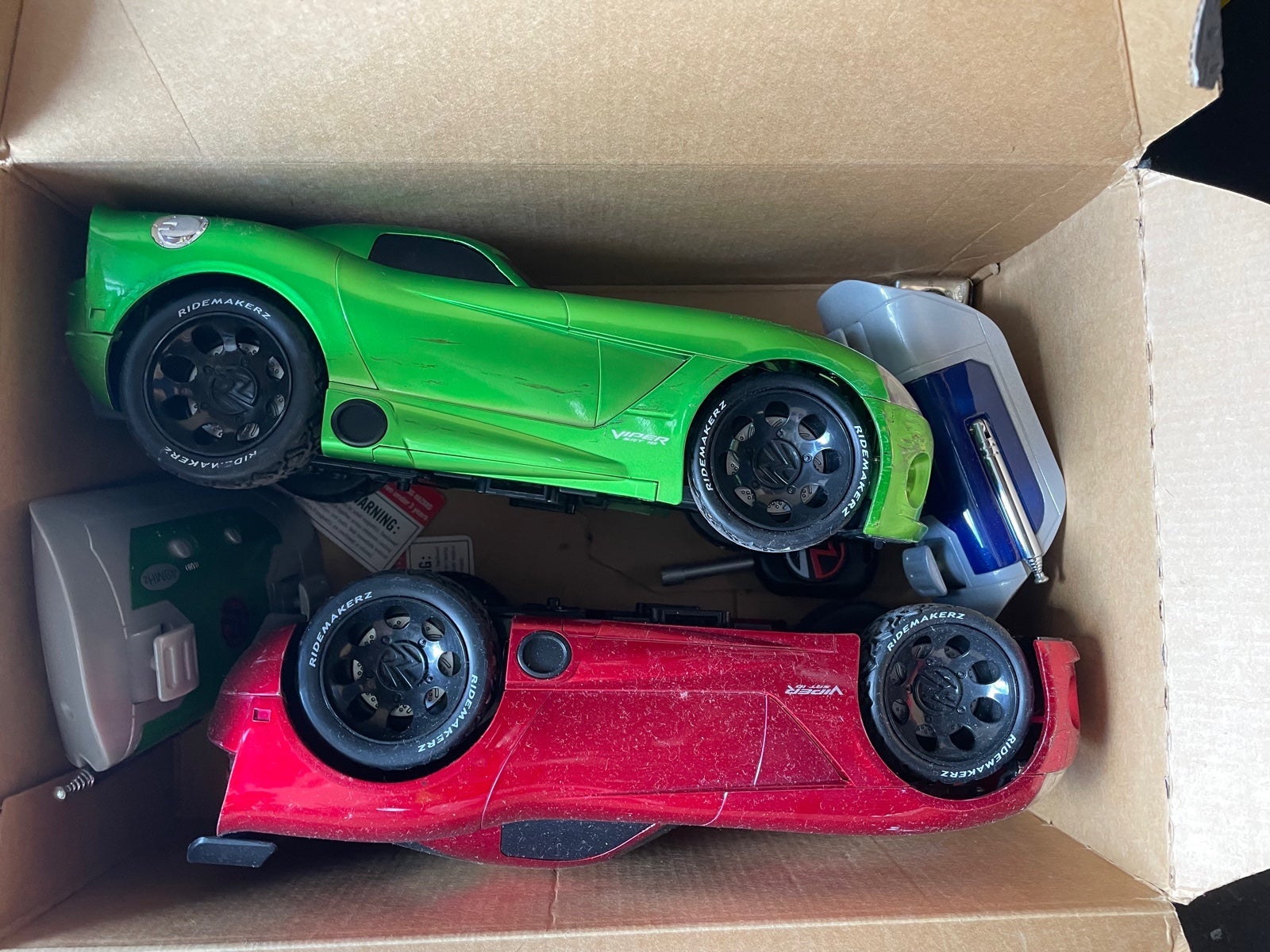 Green and red rc cars