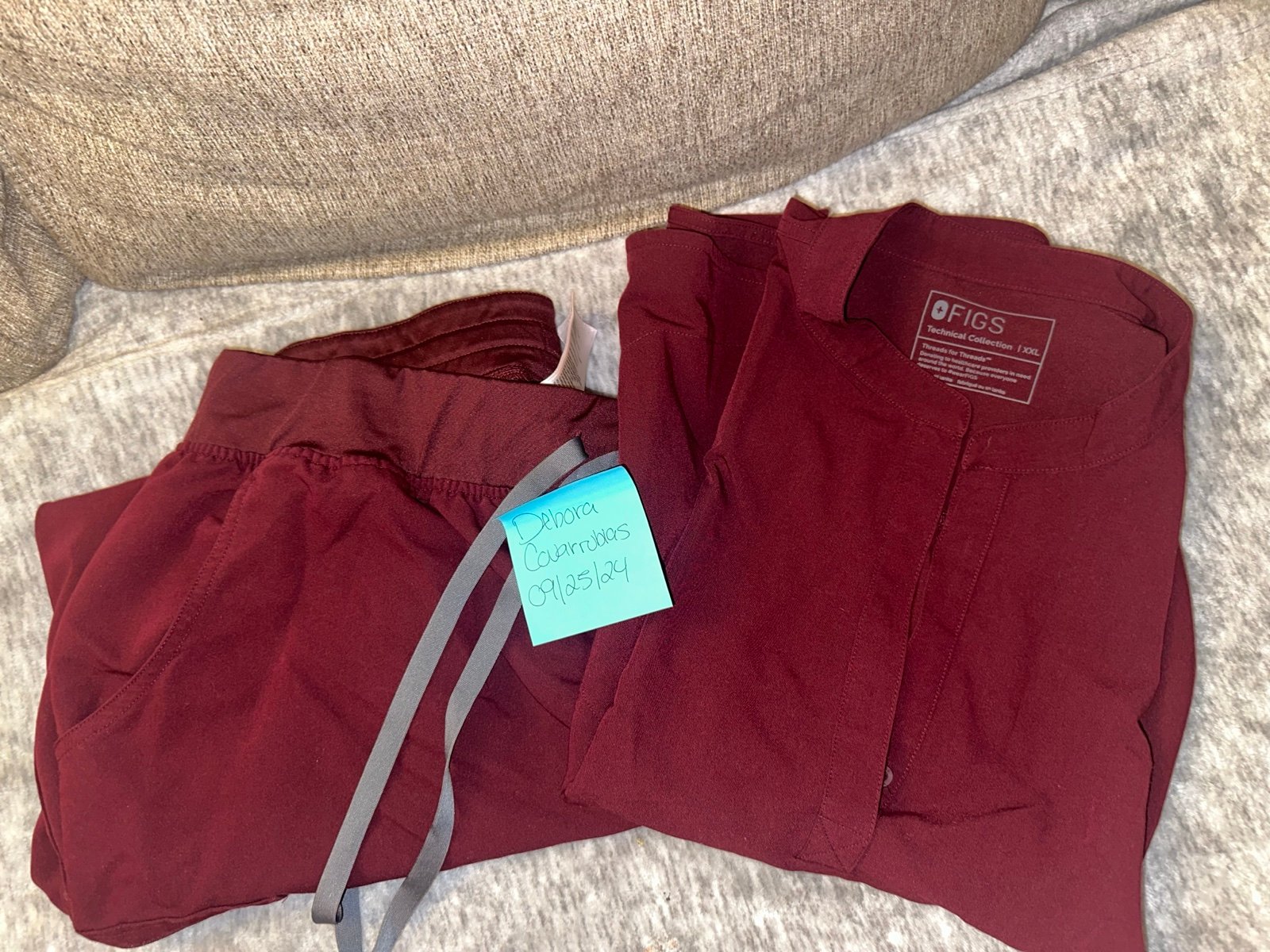 figs scrubs set