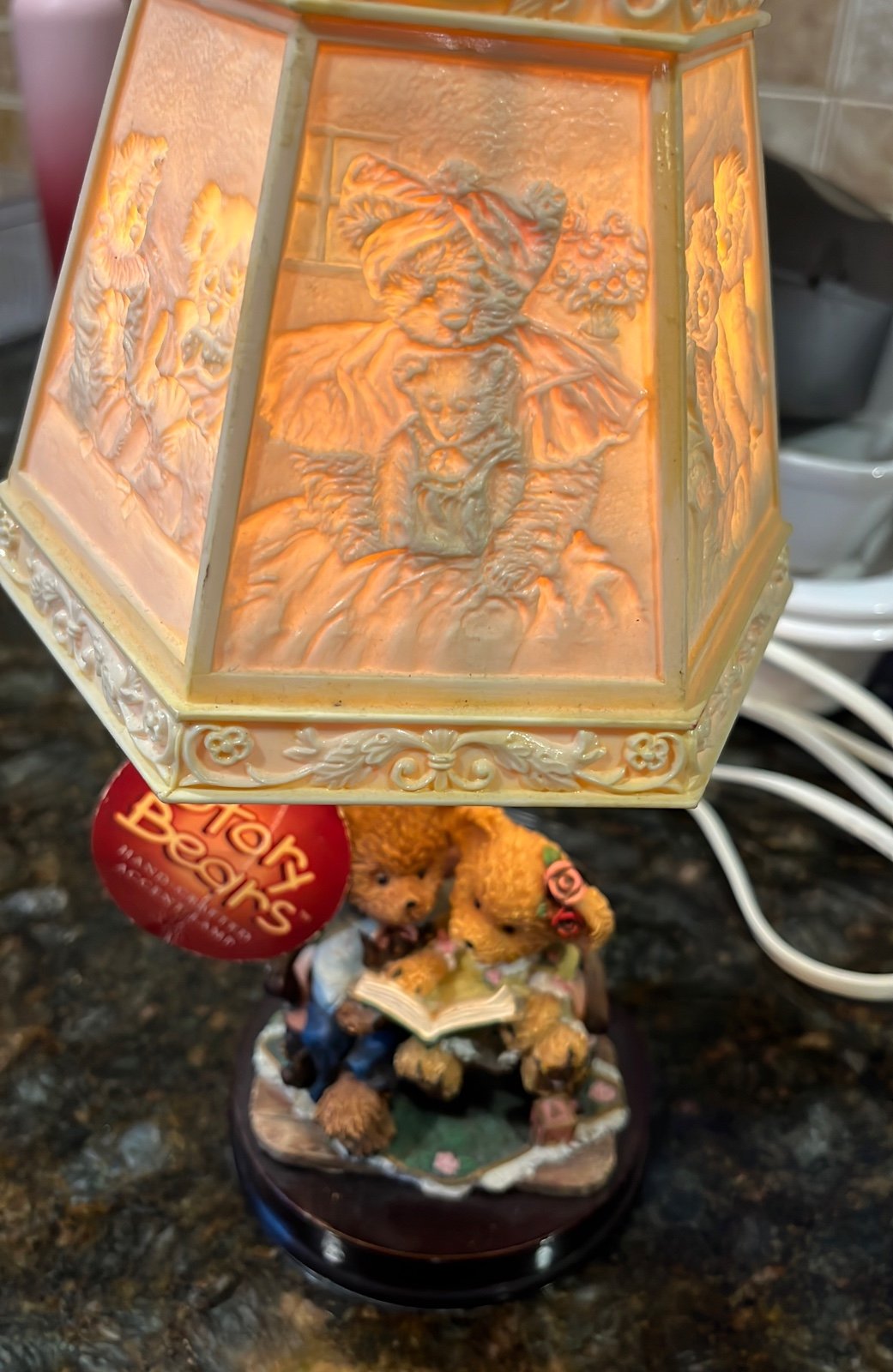 Story bears lamp