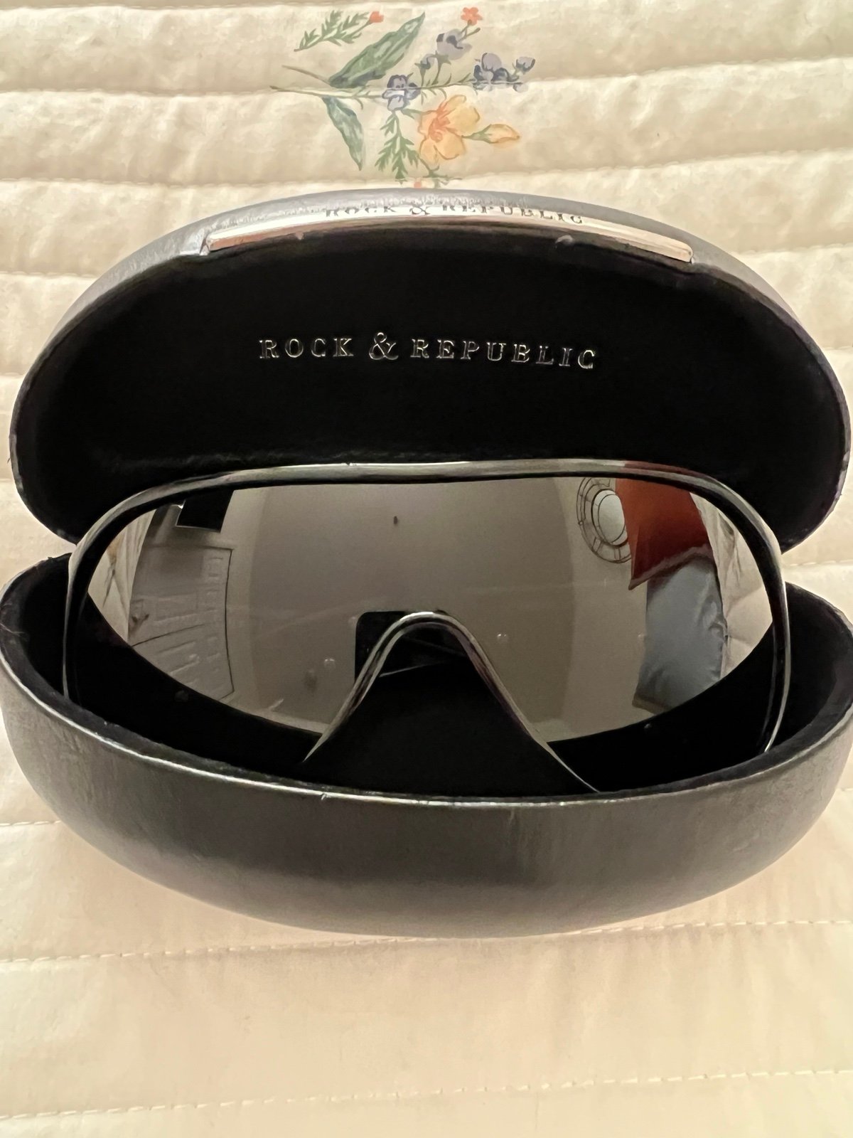 Rock & Republic sunglasses
