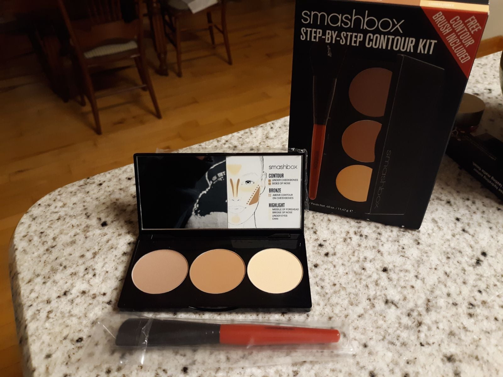 Smashbox Step-By-Step Contour Kit with Contour Brush LIGHT/MEDIUM