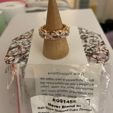 Bomb Party New April Birthday 2025 RG91455 Never Blend In Size 7