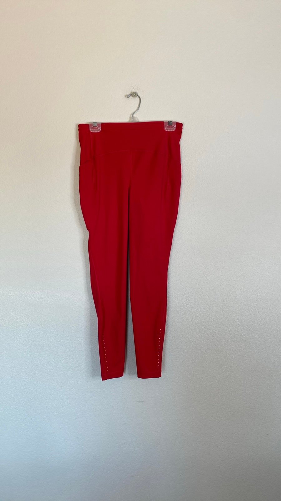 Lululemon swift speed high rise tight women’s 10 ten dark red EUC