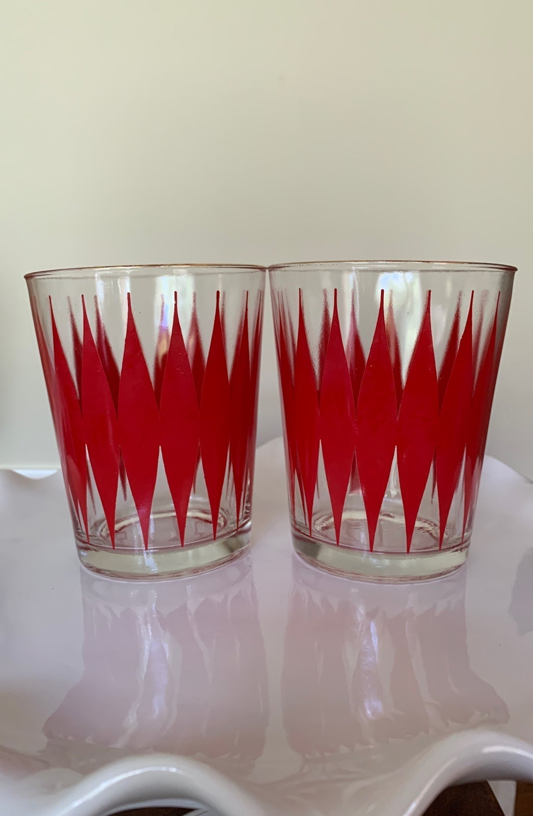 Red Diamond Atomic Harlequin Pattern Cocktail Glasses