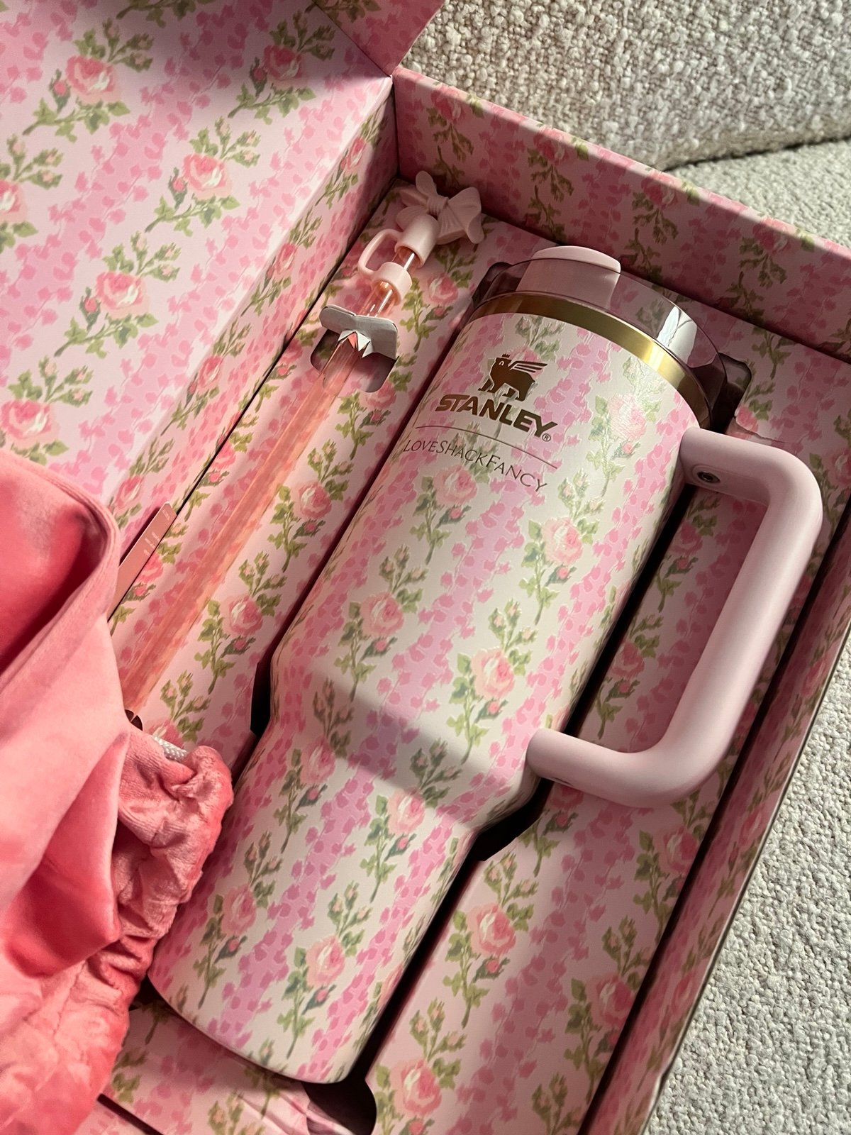 Stanley x LoveShackFancy Flowstate Quencher 40oz Tumbler BloomingHeirloom