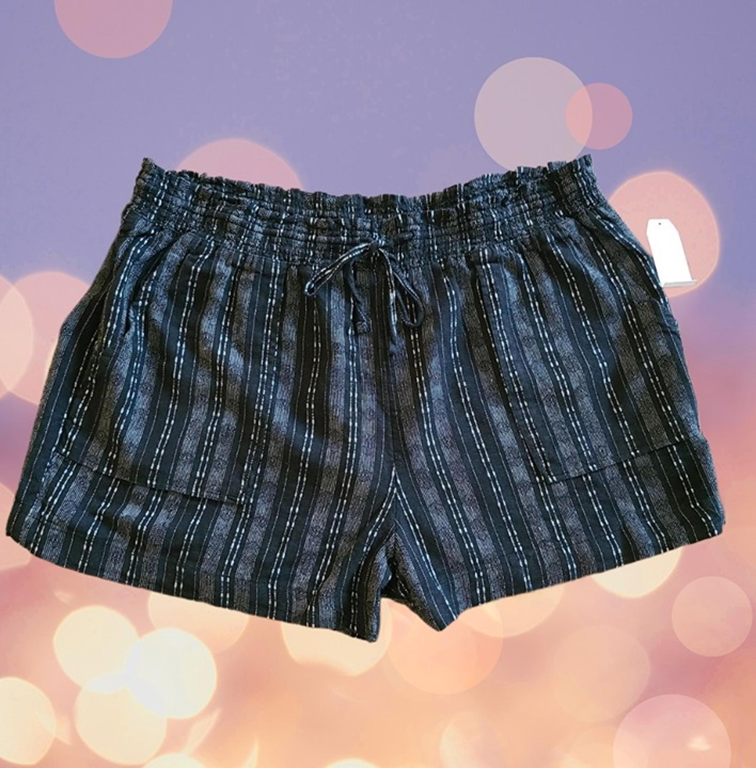 Time and Tru Women's Linen Blend Shorts with Smocked Waist Size XXXL (22)
