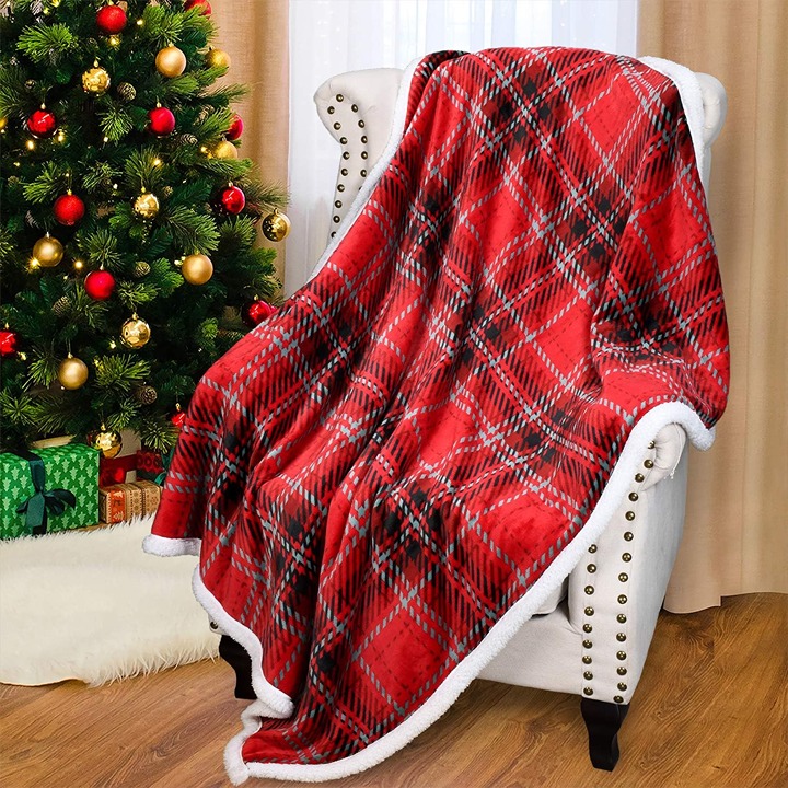 Red Plaid Sherpa Throw Blanket, Super Soft 60x50 Inches