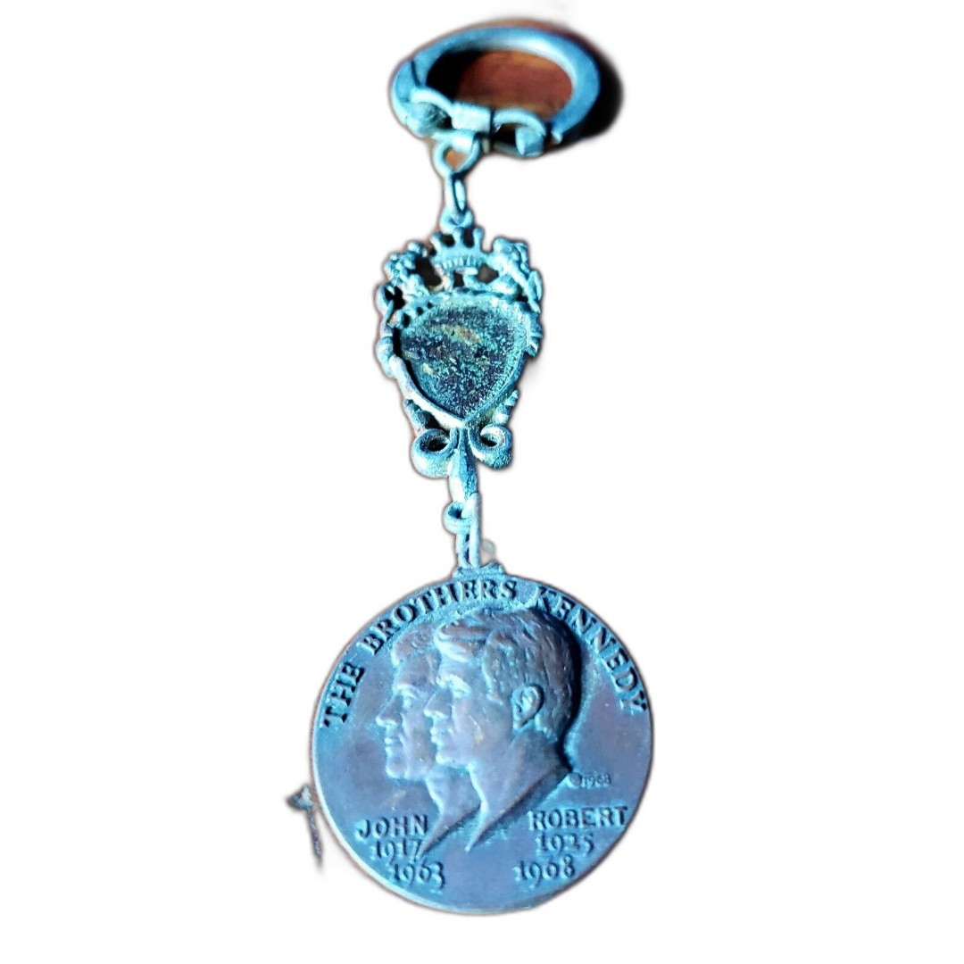 Vintage 1968 The Kennedy Brothers Key Chain John & Robert JFK
