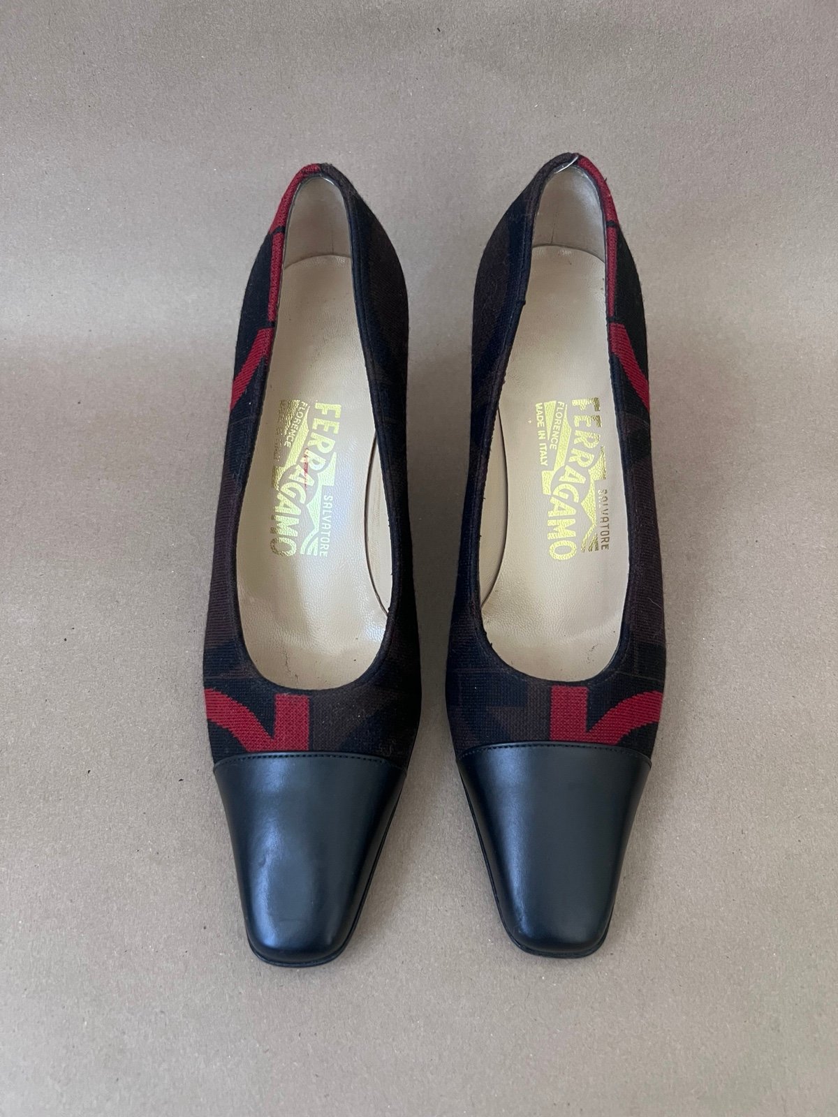 Salvatore Ferragamo Women’s Brown Red Black Canvas Leather Toe Heels Size 5.5 B